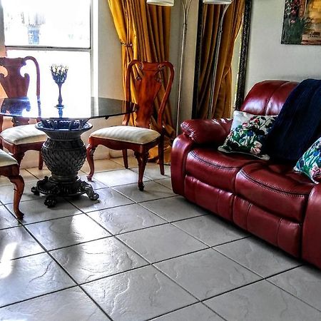 Boca Ciega Bay Apartment St. Pete Beach Bagian luar foto