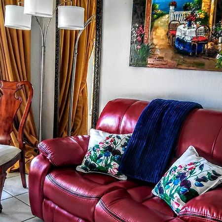 Boca Ciega Bay Apartment St. Pete Beach Bagian luar foto