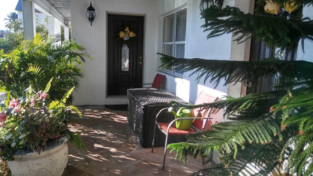 Boca Ciega Bay Apartment St. Pete Beach Bagian luar foto